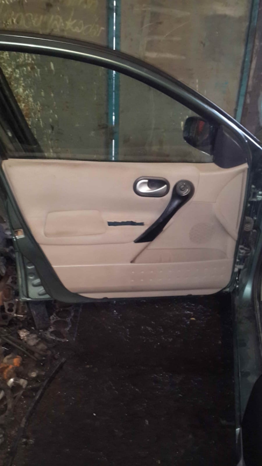 Megane çıkma yedek parça_RENAULT MEGANE 2 SOL ÖN ARKA KAPI (5).jpeg